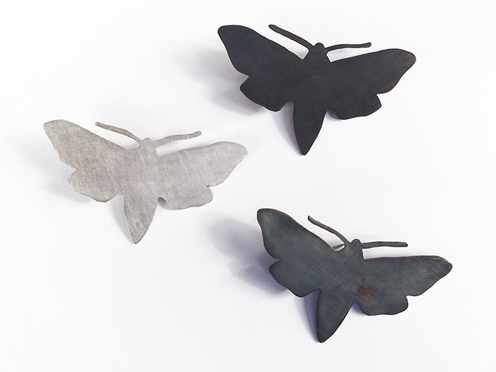 jeannette jansen jewellery,brooches, moth, nachtvlinders, silver, shades